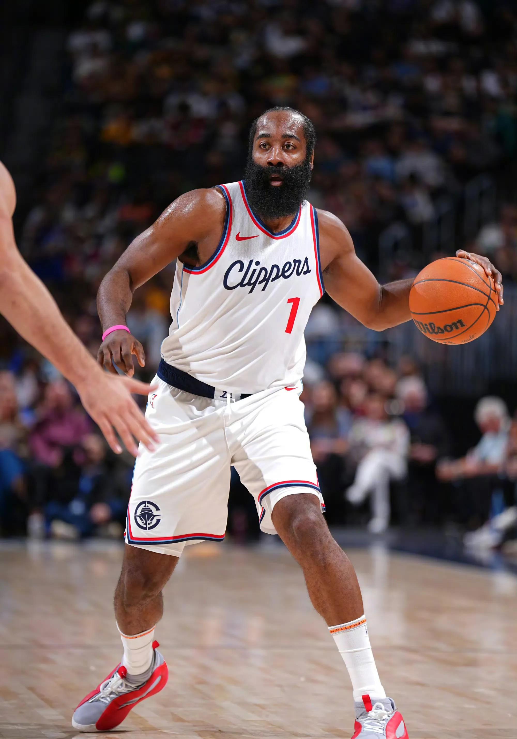 火箭连胜不止，哈登状态回勇