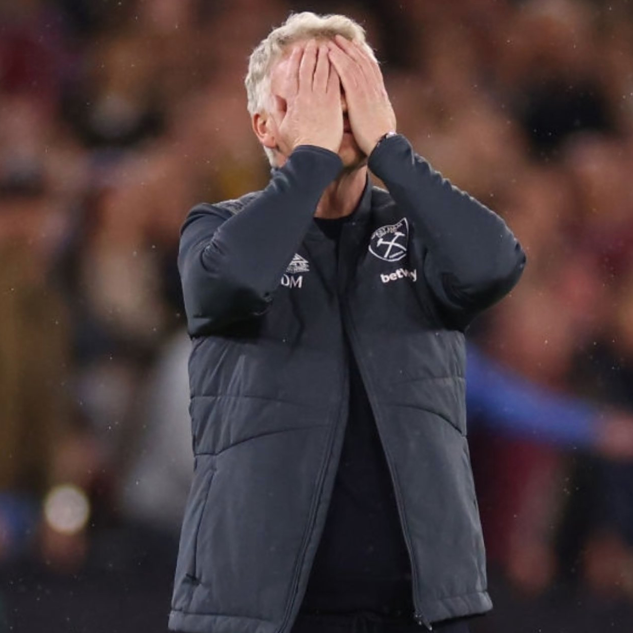 梅尔滕斯遭遇主场败绩，前景蒙上阴霾的简单介绍