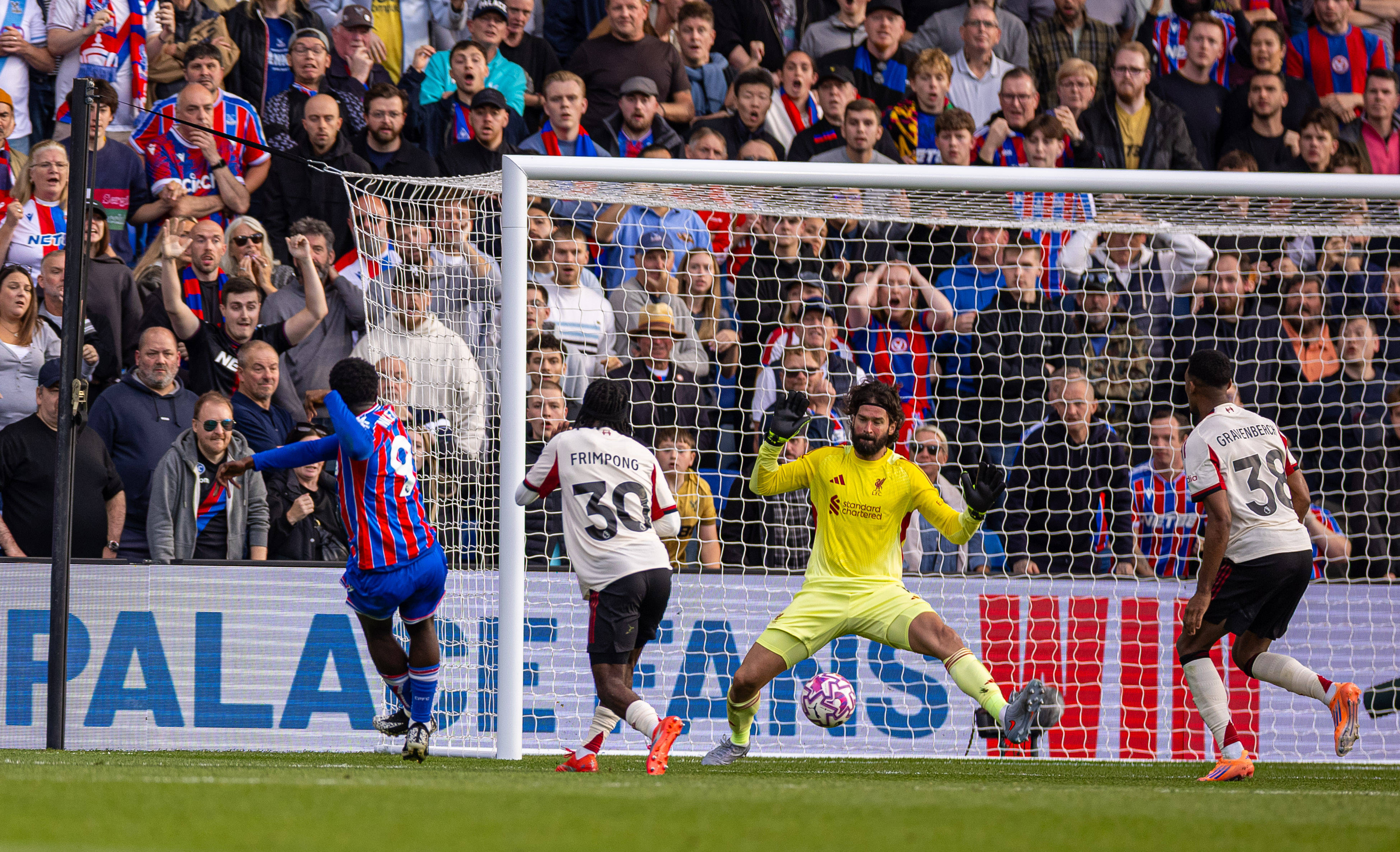 关于伯恩利大胜纽卡斯尔联，取得胜利的信息