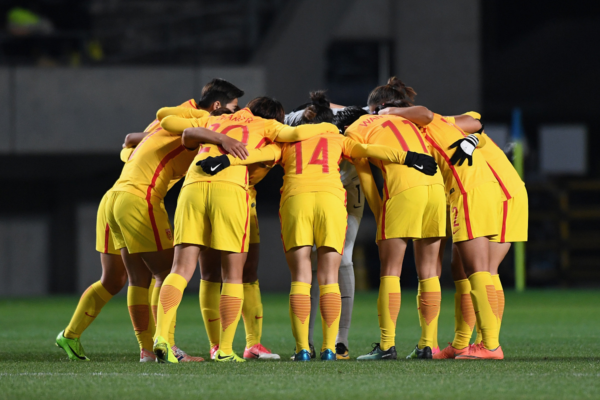 包含女足战胜对手，晋级冠军争夺赛的词条