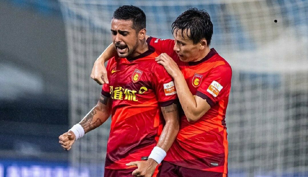 丹麦队轻取中国队，黄鸭组合高光表现的简单介绍