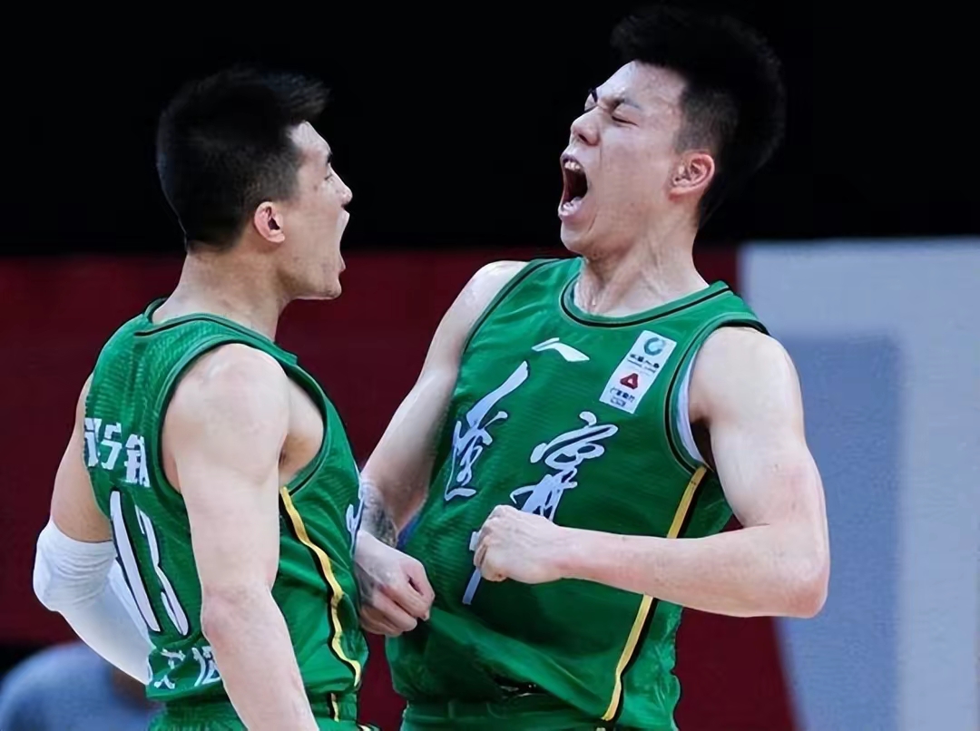 勒沃库森轻取美国，本泽马状态火热