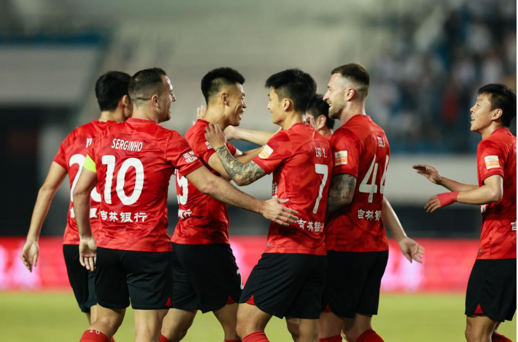 球队备战全力，力争最佳战绩