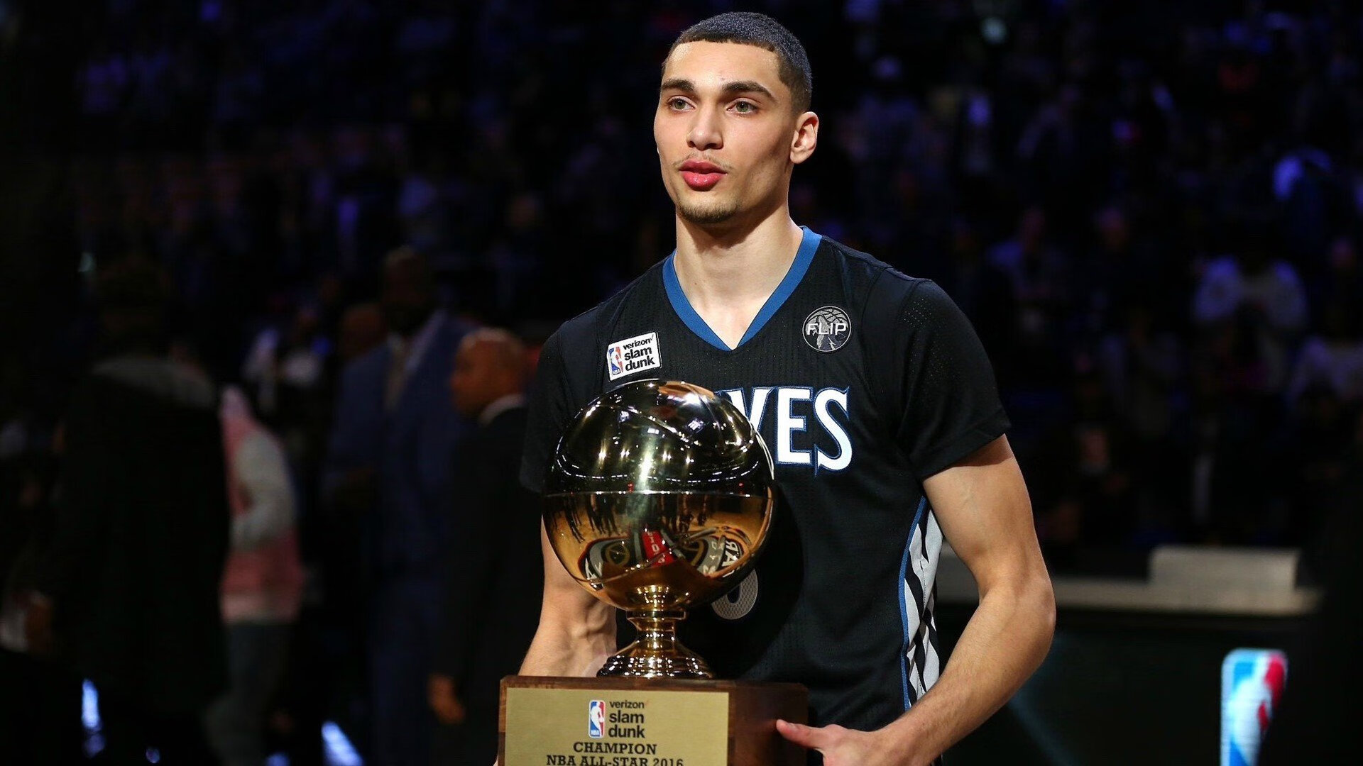 蓝黑铁壁前的北欧风暴,当富安健洋成为挪威人无解的叹息之墙