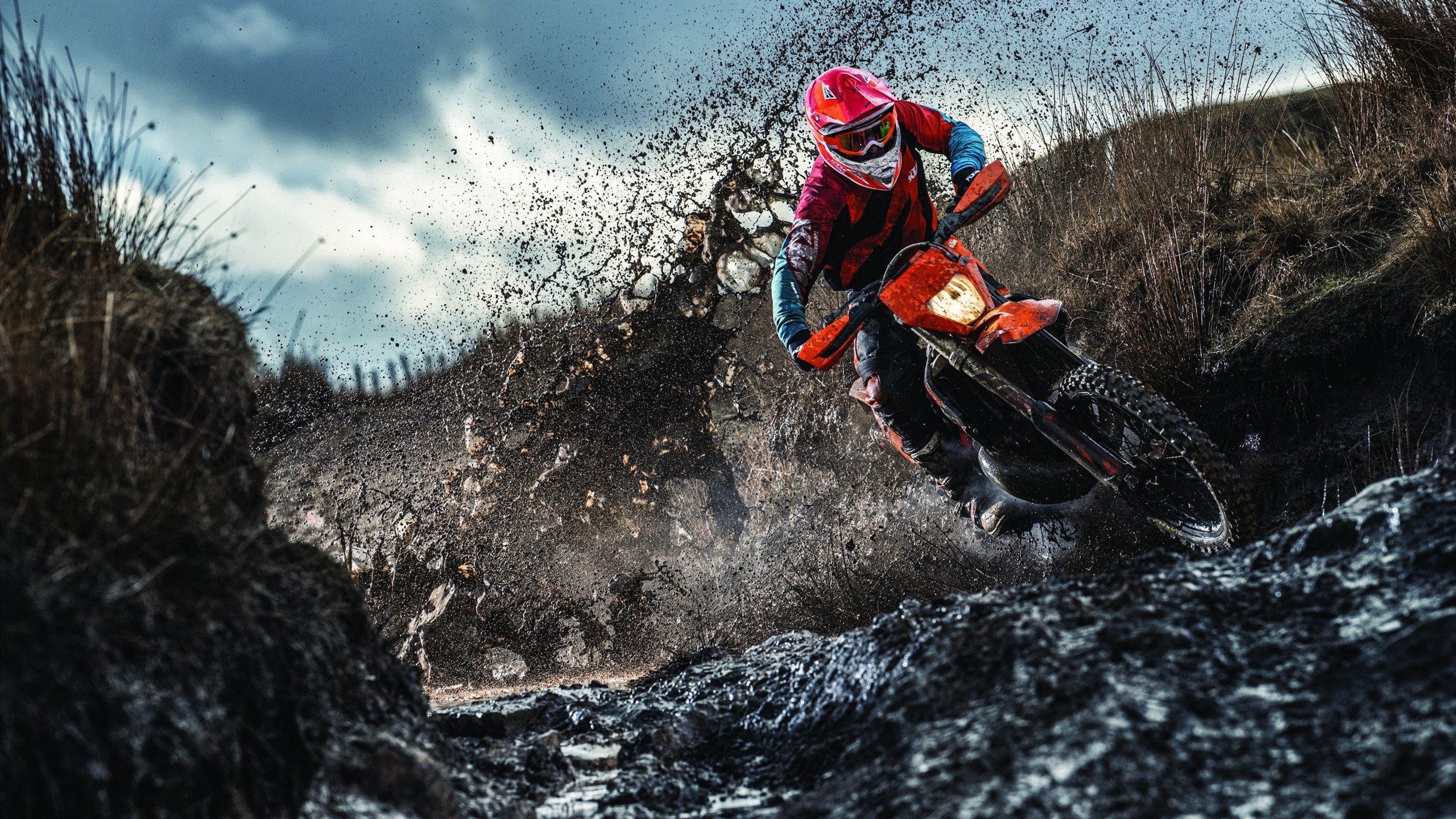 戈贝尔擎天一柱，老鹰逆风啄碎马刺不败金身