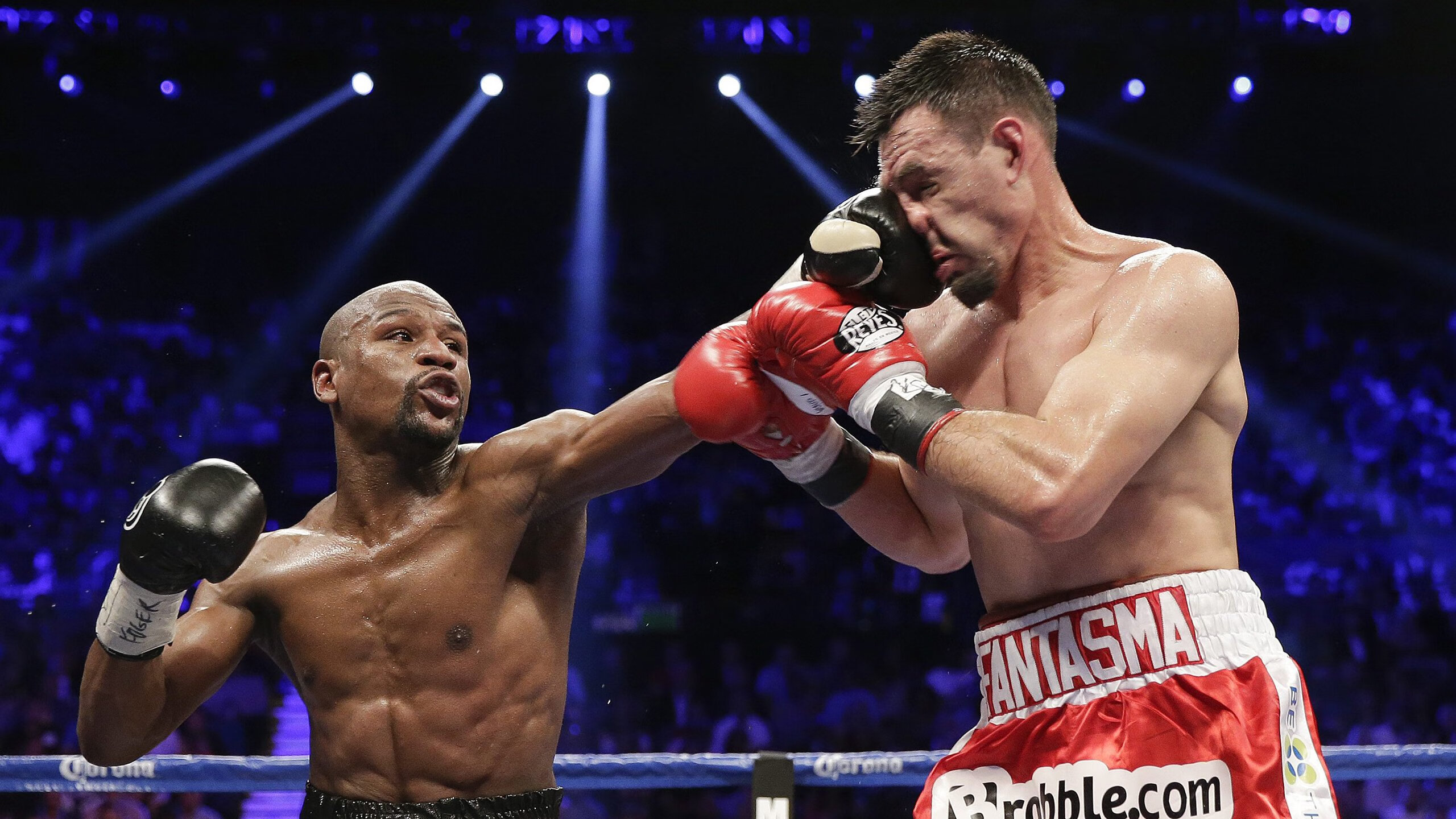 冰火淬炼，阿克在年度焦点之战接管比赛，加拿大逆转伊朗的背后